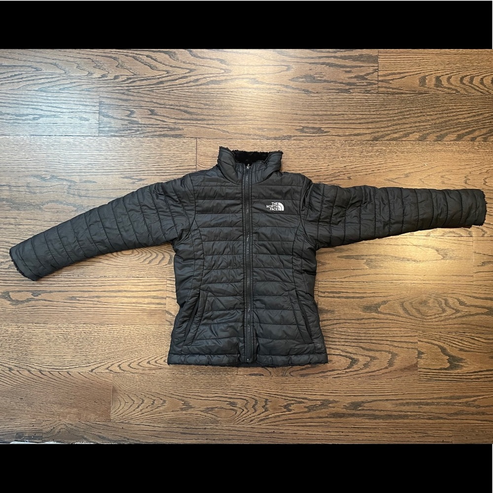 Girls size 10-12 reversible Northface black jacket